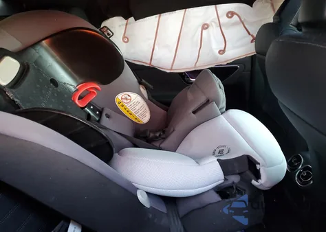 2024 Mercedes-Benz Glc Coupe 300 4Matic z USA, uszkodzony, nr VIN W1NKJ4HB1RF231060